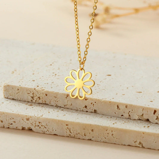 Flower Pendant Necklace